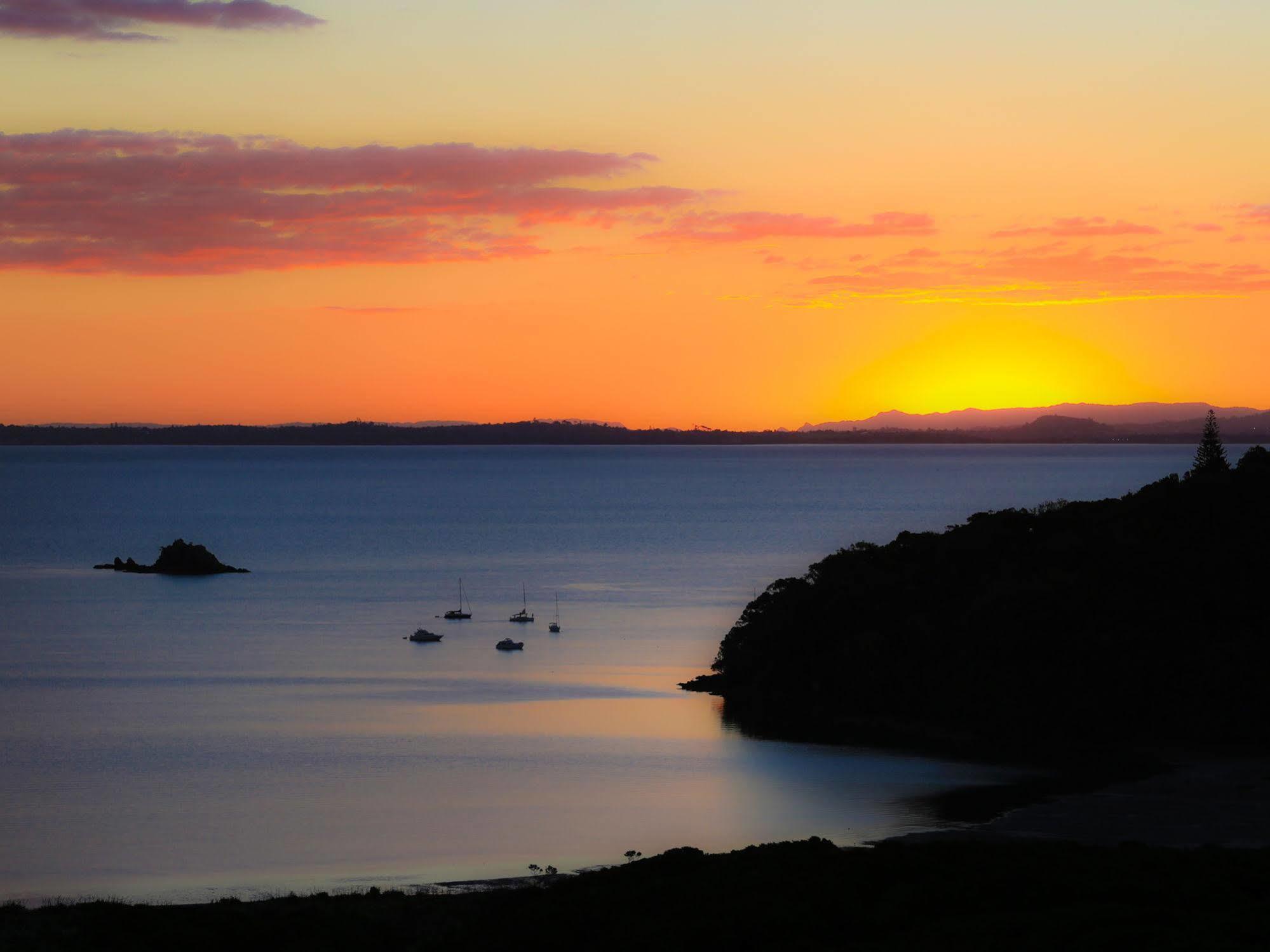 Koi Roc Waiheke Island Accommodation Extérieur photo